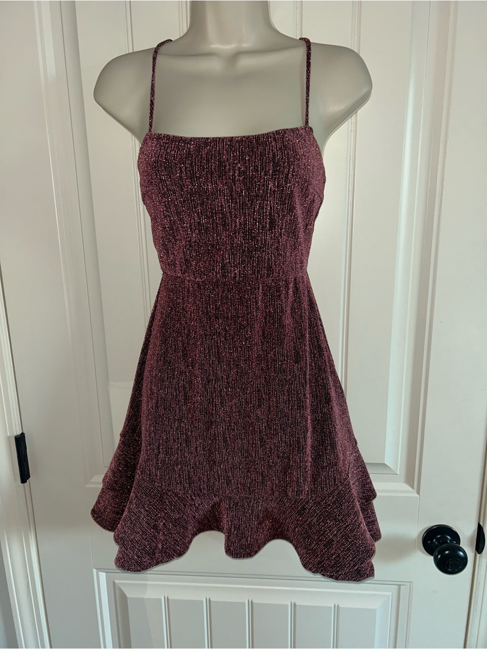 NEW Lush Sparkle Metallic Spaghetti-Strap Mini Dress in Mauve Sz S